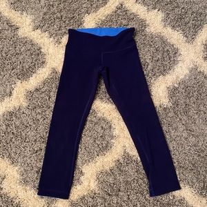 Size 4 Reversible Wunder Under Crops in GUC